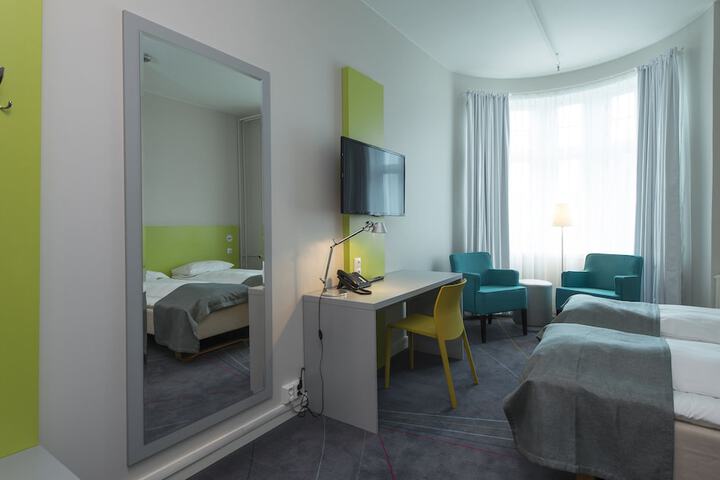 Room 11 of 55