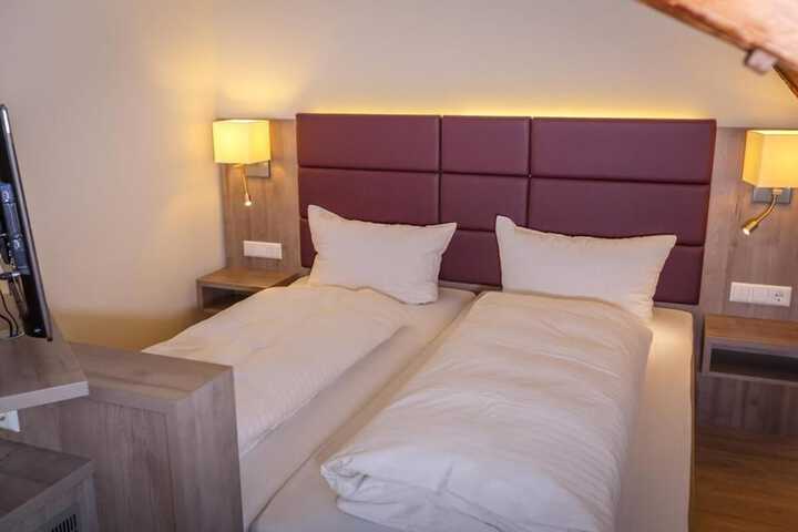 Room 20 of 62