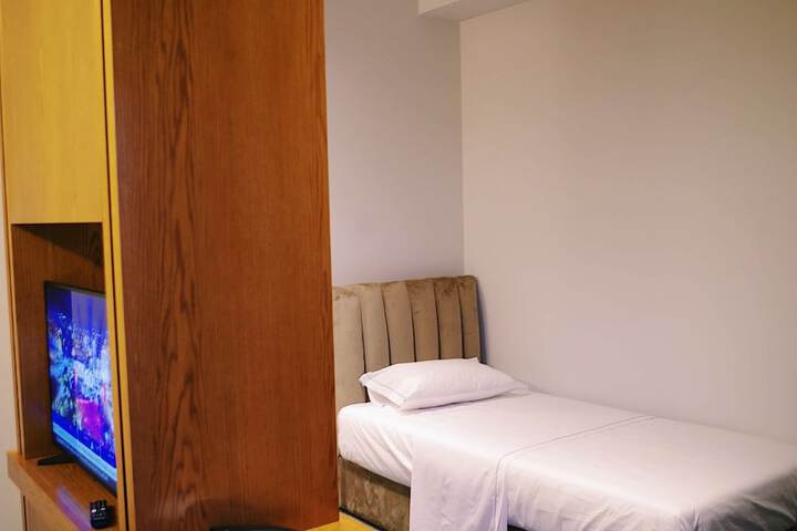 Room 14 of 47