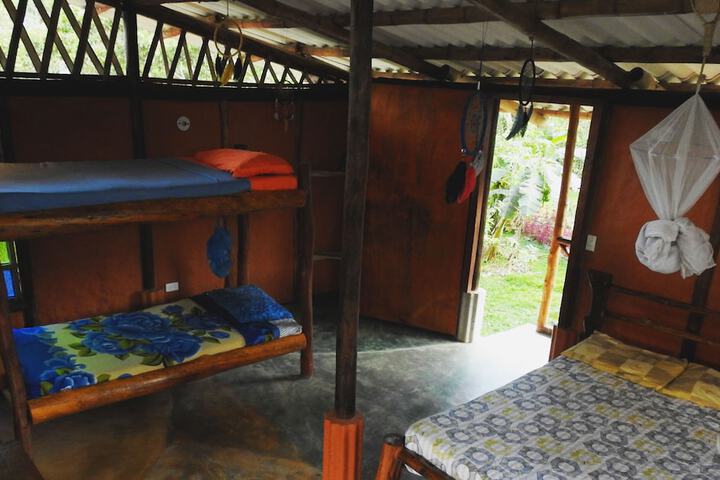 Room 5 of 33