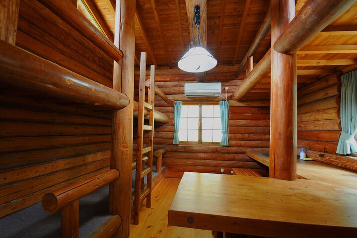 Room 4 of 69