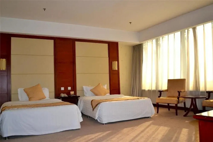 Room 5 of 22