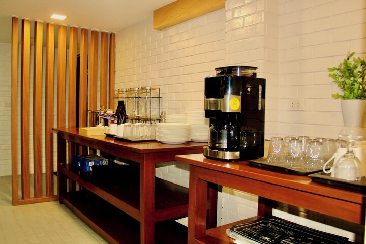 Breakfast/Coffee Service 39 of 59
