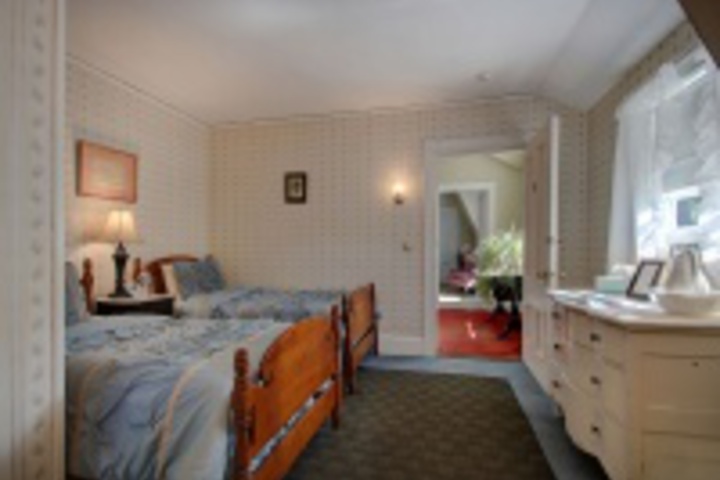 Room 186 of 408