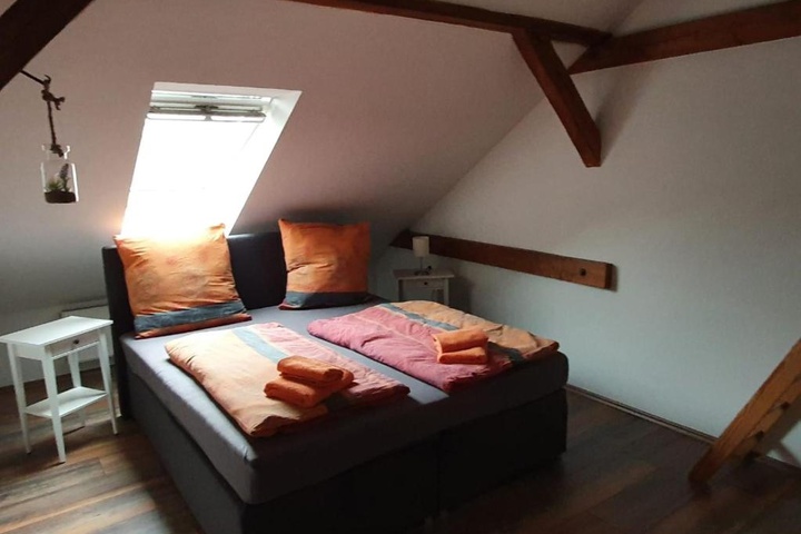 Room 2 of 14