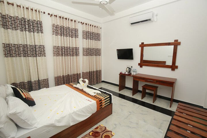 Room 16 of 48
