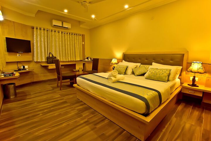 Room 9 of 75