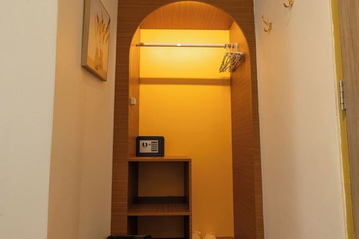 Room 44 of 132