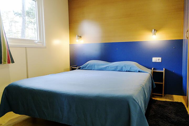 Room 6 of 42