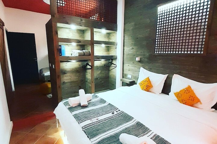 Room 27 of 31