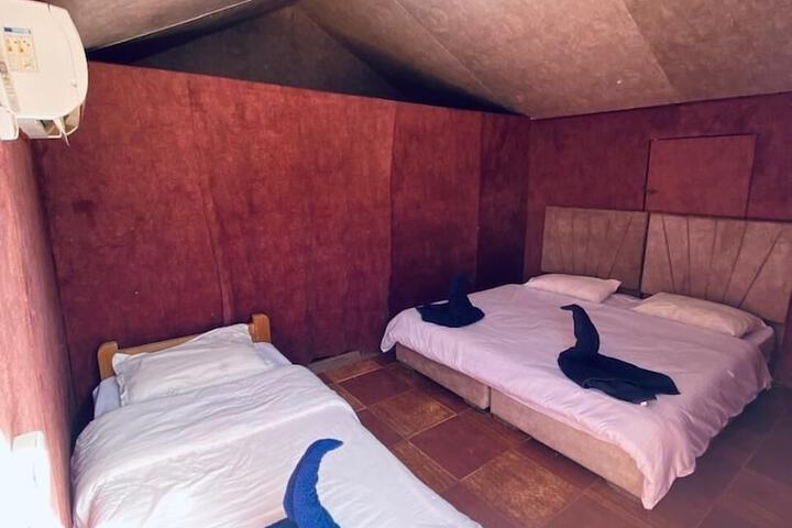 Room 16 of 59