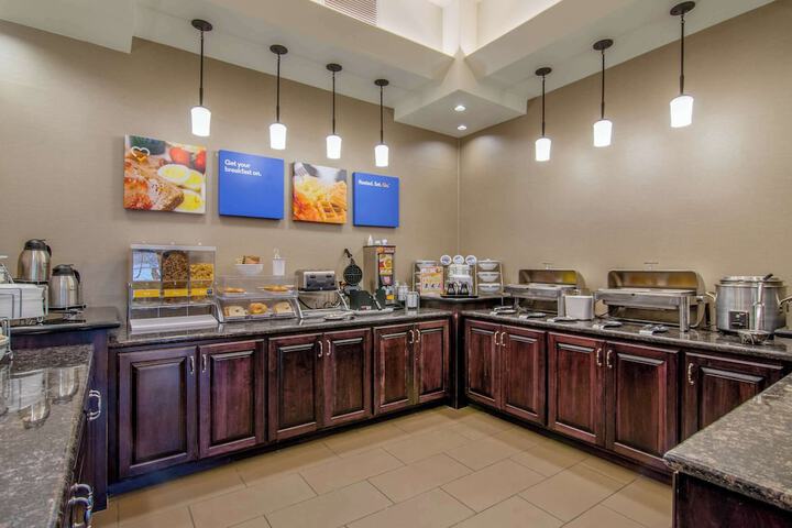Breakfast area