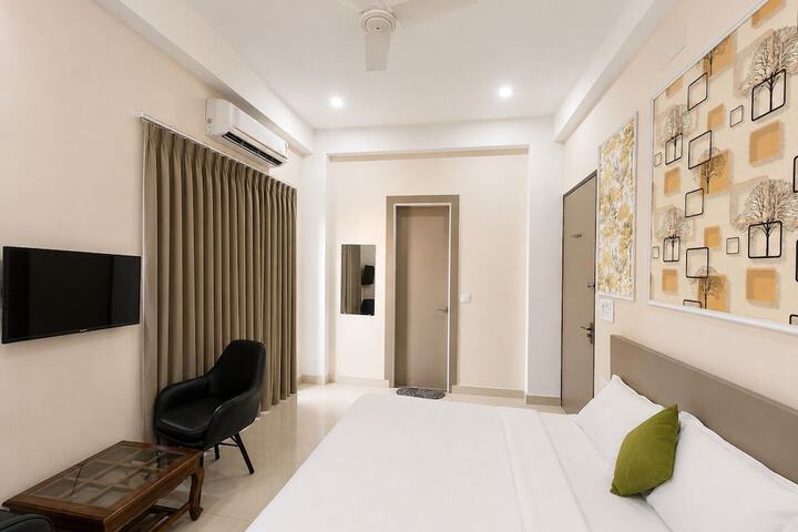 Room 21 of 35