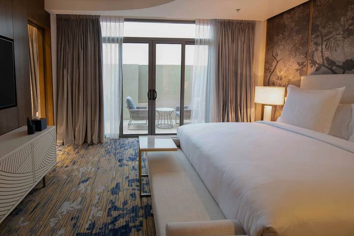 Room 27 of 54