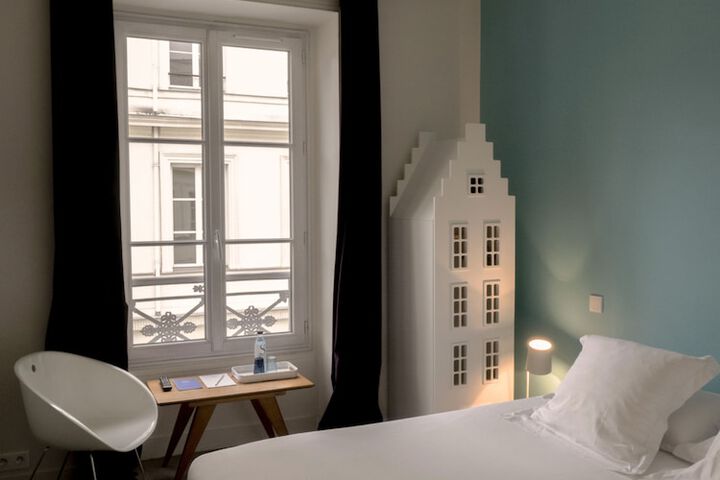Room 58 of 80