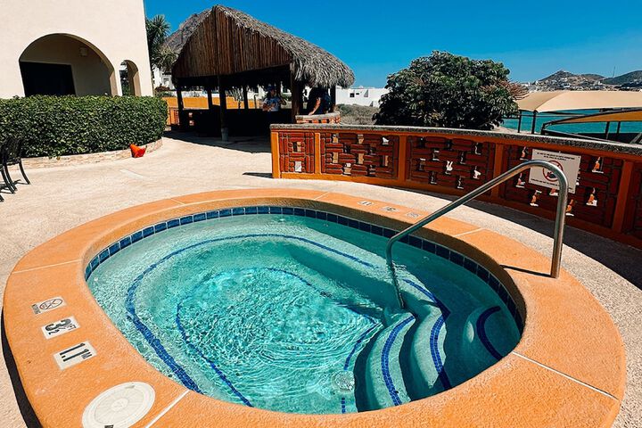 Pool Hotel