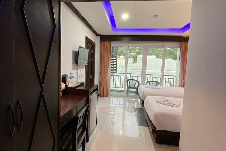 Room 15 of 95