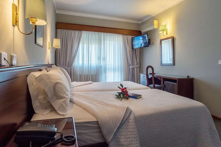 Room 5 of 43