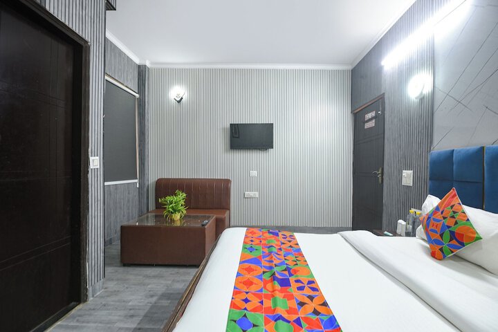 Room 20 of 31