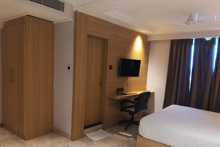 Room 14 of 29