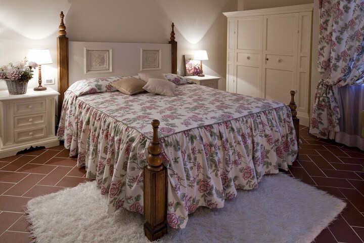 Room 15 of 96