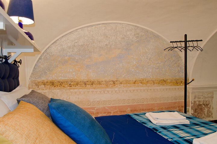Room 3 of 36