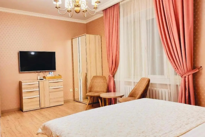 Room 2 of 13