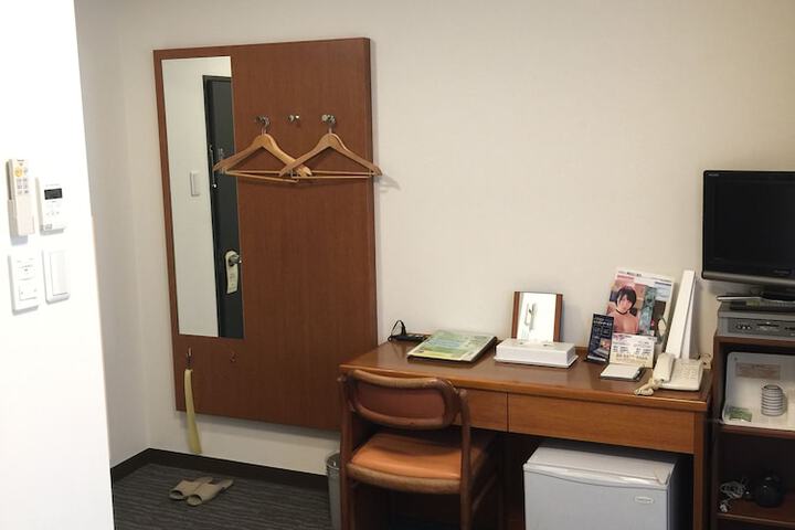 Room 10 of 45