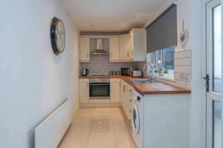 Belfast Budget Donegall Avenue 141
