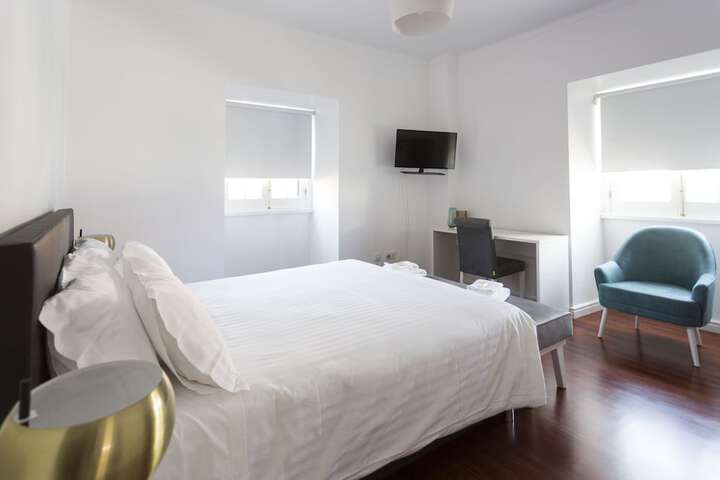 Room 16 of 105