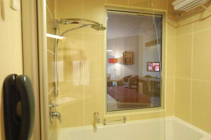 Room 17 of 52