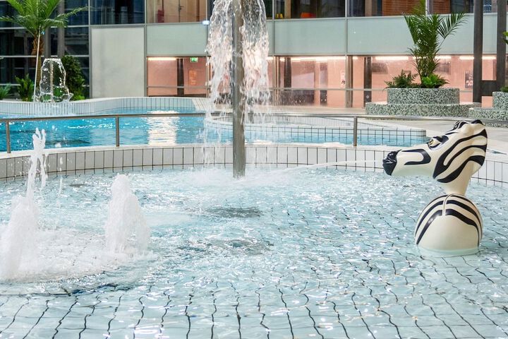 Pool Hotel