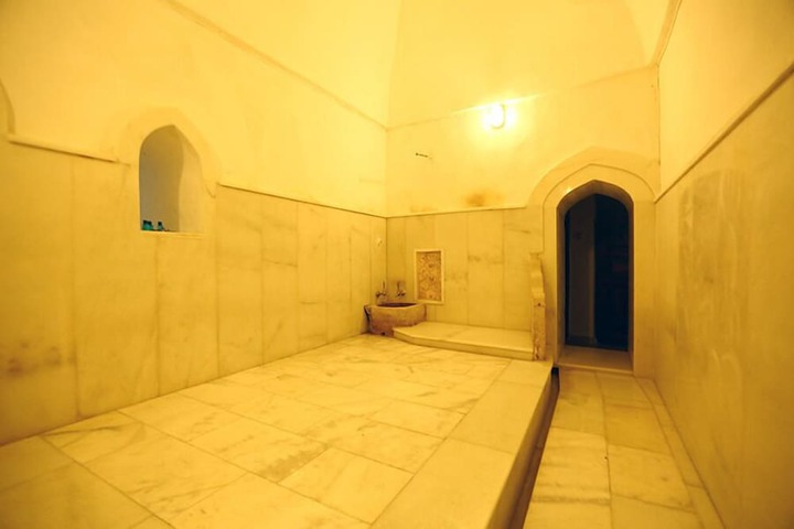 Room 28 of 59