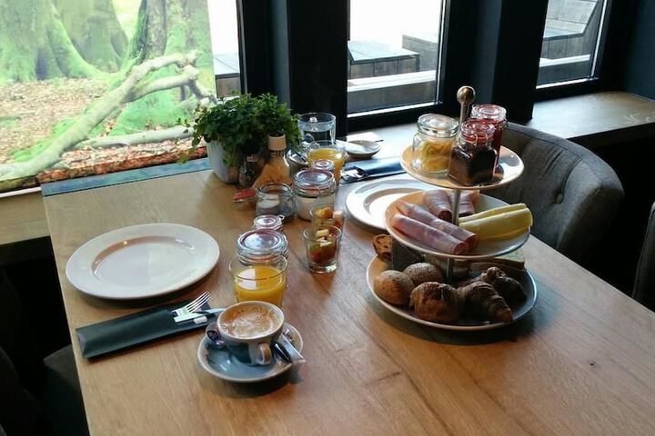 Breakfast/Coffee Service 43 of 62