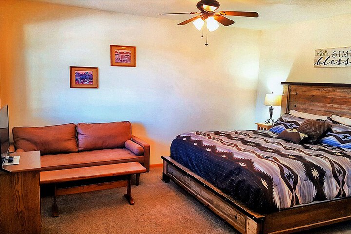 Room 27 of 288