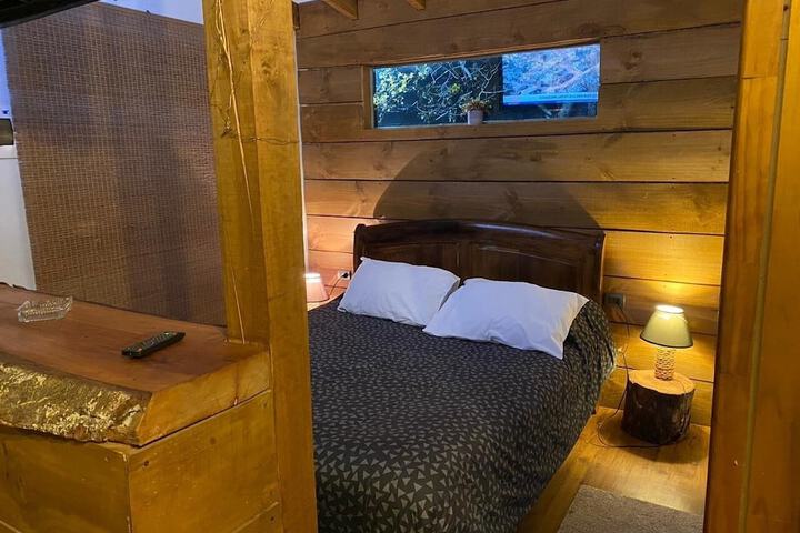 Room 4 of 96
