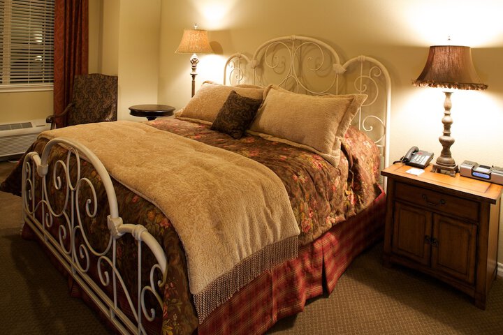 Room 6 of 110
