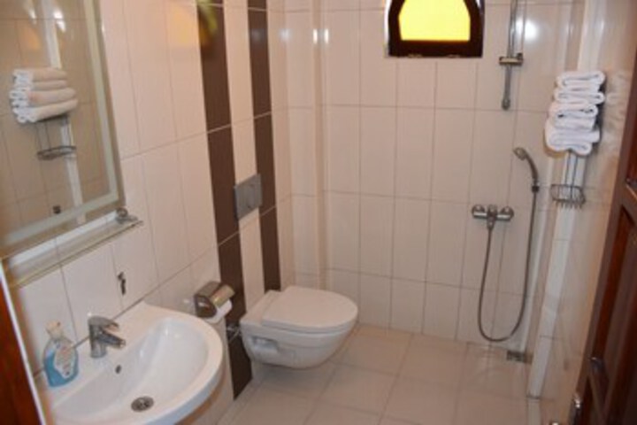 Room 3 of 17