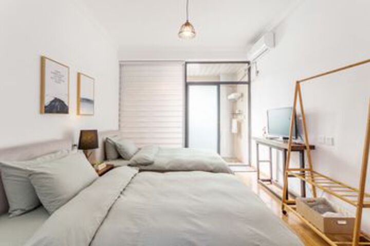 Room 8 of 45