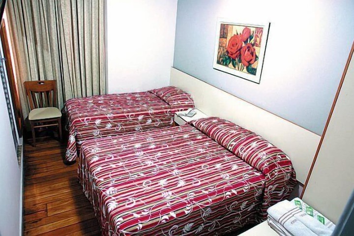 Room 14 of 34