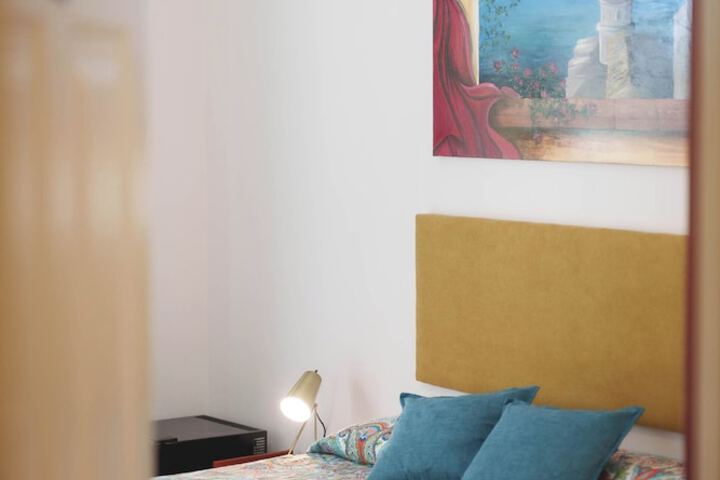 Room 10 of 29