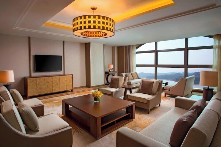 Room 21 of 58