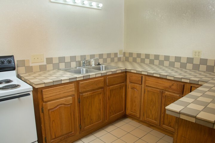 2 Rooms Suite 2 Double Beds Kitchen (12 of 14)