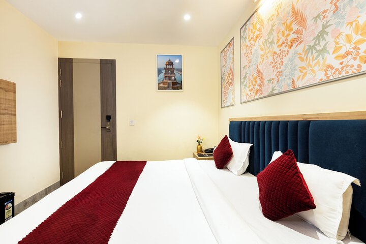 Room 16 of 42