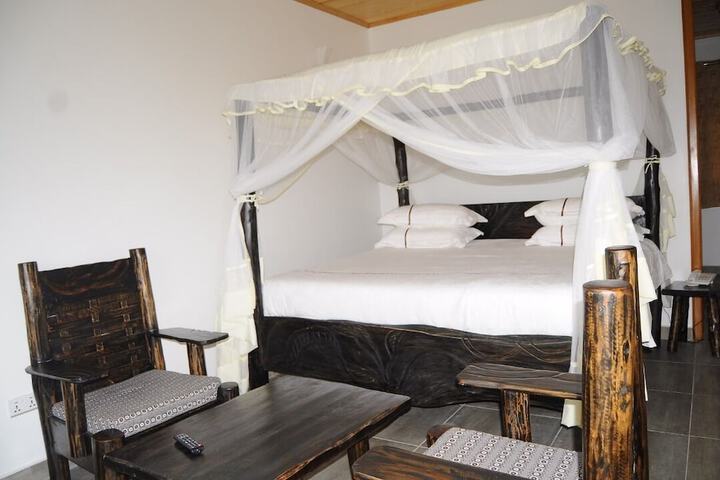 Room 20 of 98