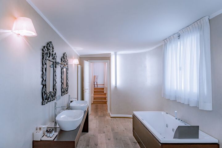 Bath Photo