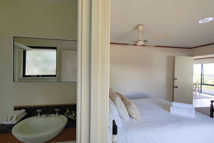 Room 58 of 77