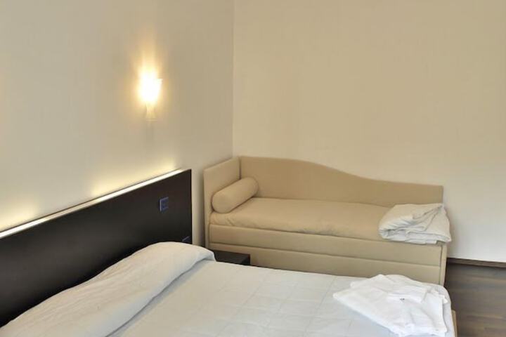 Room 18 of 75