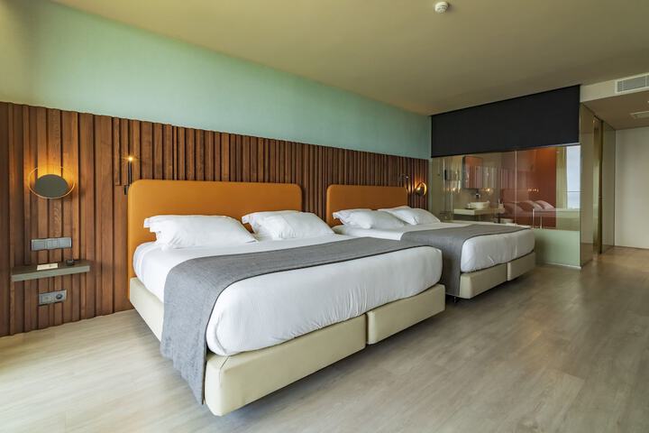 Room 18 of 49