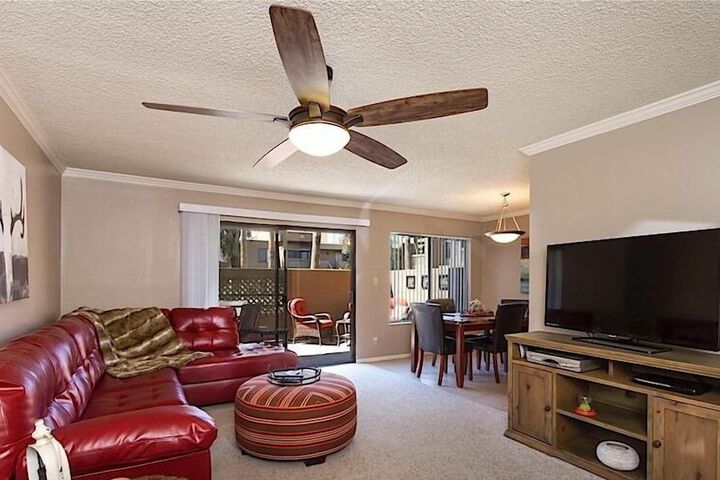 Room 15 of 25